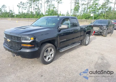 2019 Chevrolet Silverado 1500 Ld Silverado Custom z USA, uszkodzony, nr VIN 2GCVKMEC8K1161441